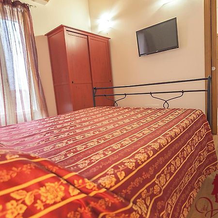 Il Ristoro Del Viandante Hotel Offagna Стая снимка