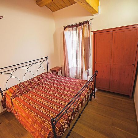 Il Ristoro Del Viandante Hotel Offagna Стая снимка