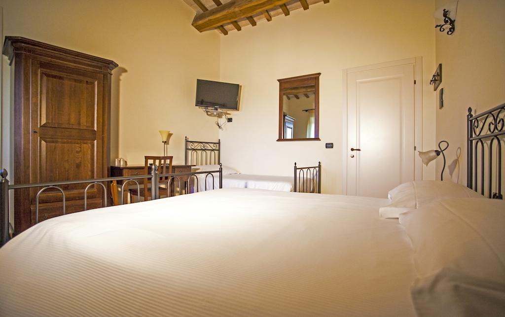 Il Ristoro Del Viandante Hotel Offagna Стая снимка